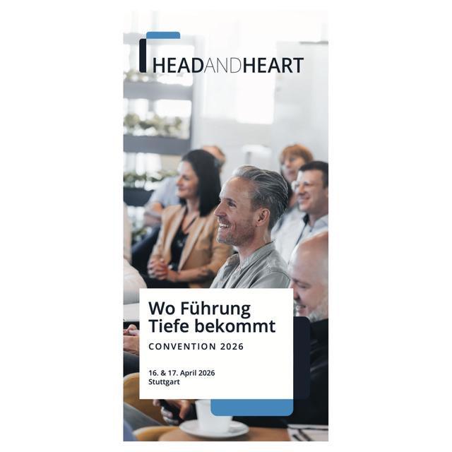 Bei HEAD AND HEART verfolgen wir die Vision, Deutschland zum Weltmeister im Umgang mit Menschen zu machen. Der Schlüssel dazu liegt in guter (Selbst-)Führung. In Begegnungen, in Klarheit, in Mut. Genau dafür öffnen wir für zwei intensive
Tage einen geschützten Raum, in dem Führungskräfte aus unterschiedlichen Branchen zusammenkommen, um sich weiterzuentwickeln, auszutauschen und neu auszurichten.